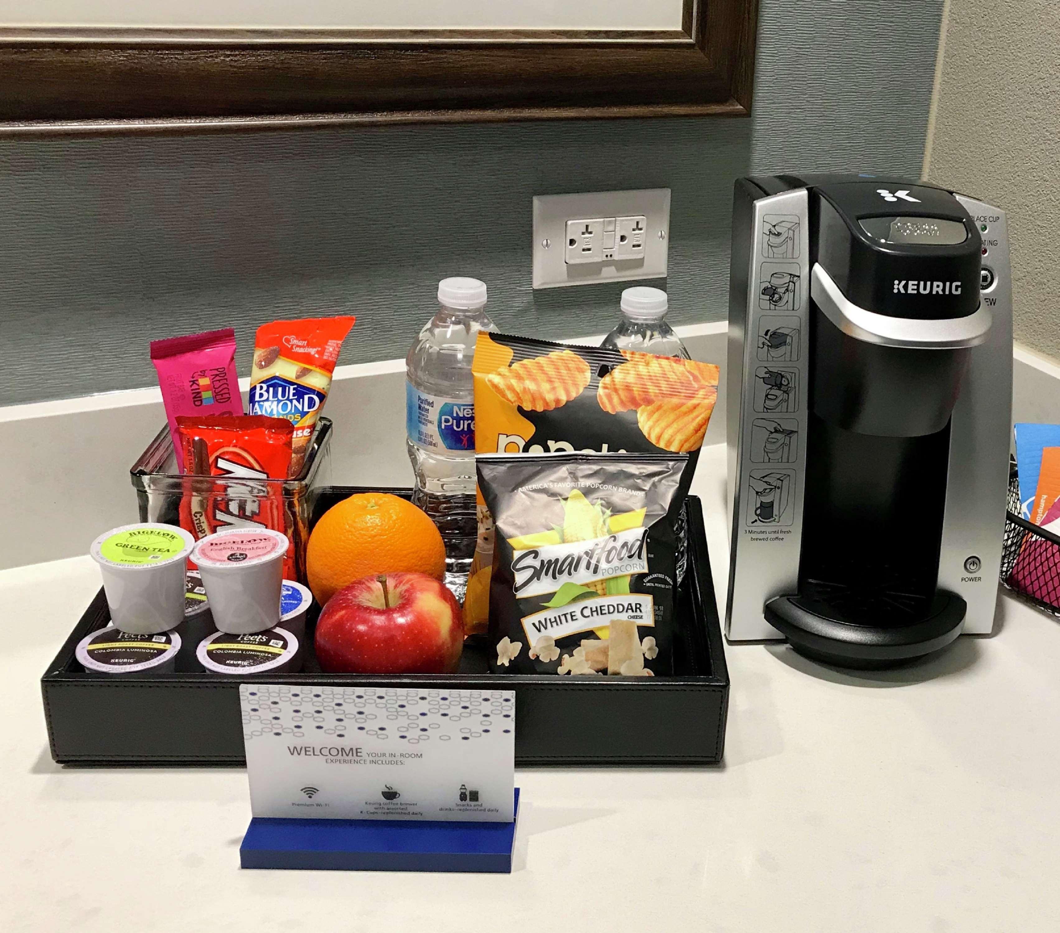 Hampton Inn & Suites Greenville Airport Екстер'єр фото