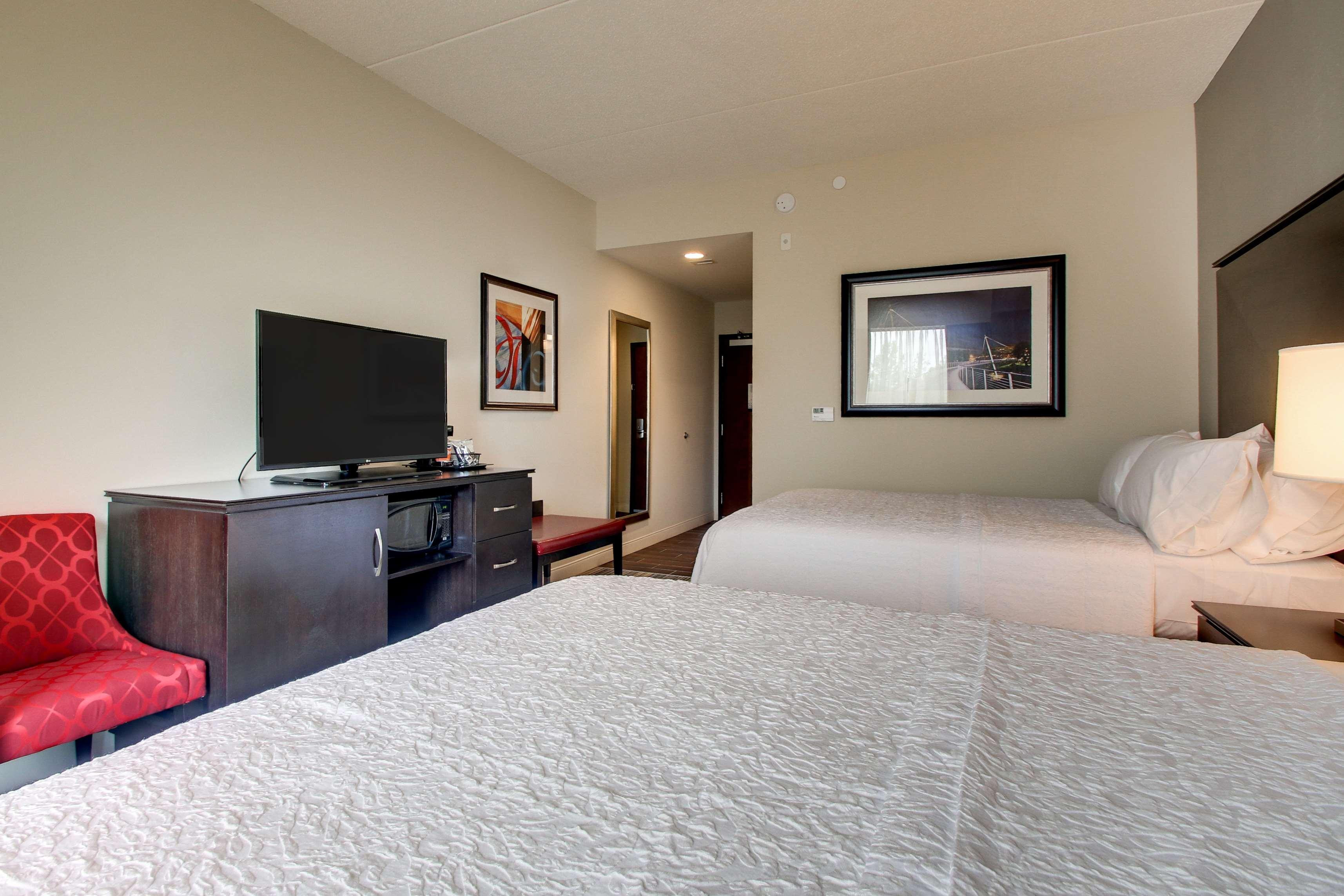 Hampton Inn & Suites Greenville Airport Екстер'єр фото