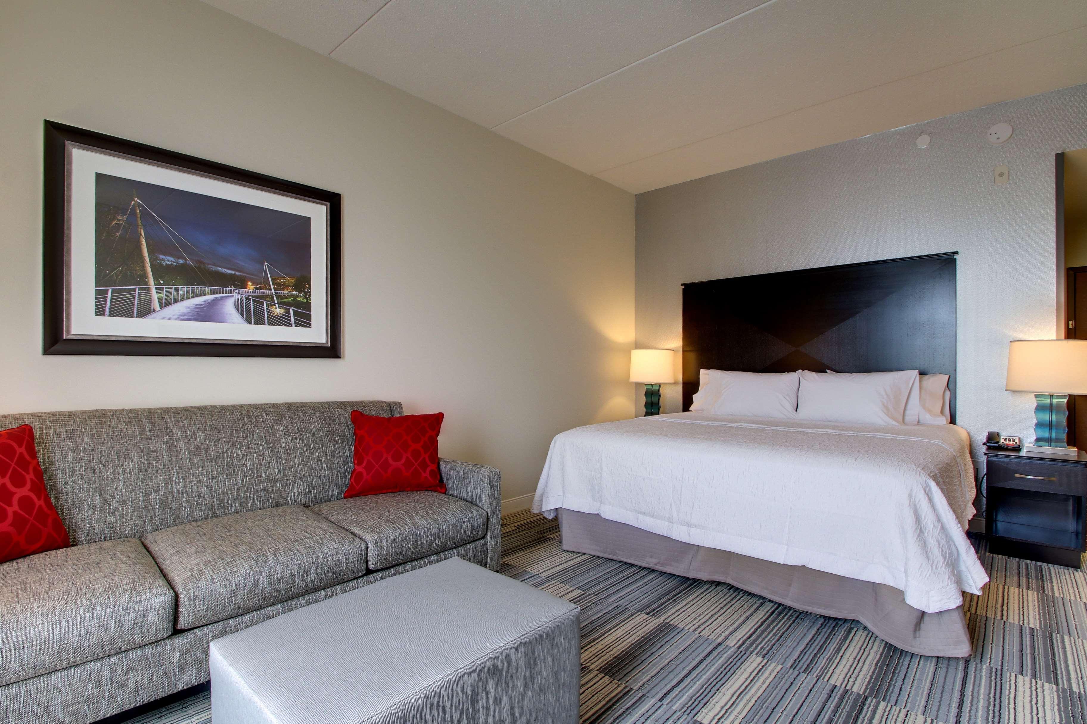 Hampton Inn & Suites Greenville Airport Екстер'єр фото