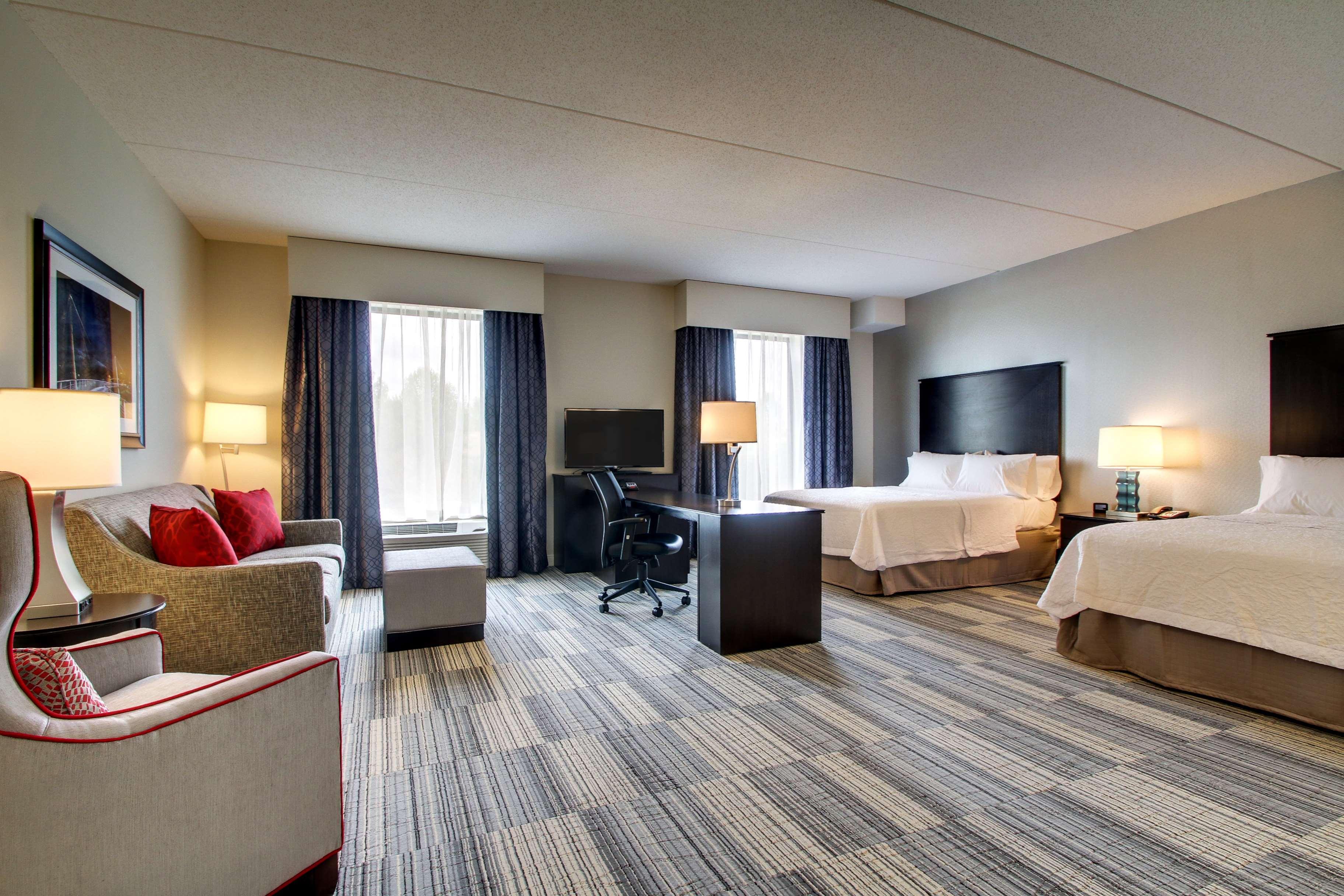 Hampton Inn & Suites Greenville Airport Екстер'єр фото