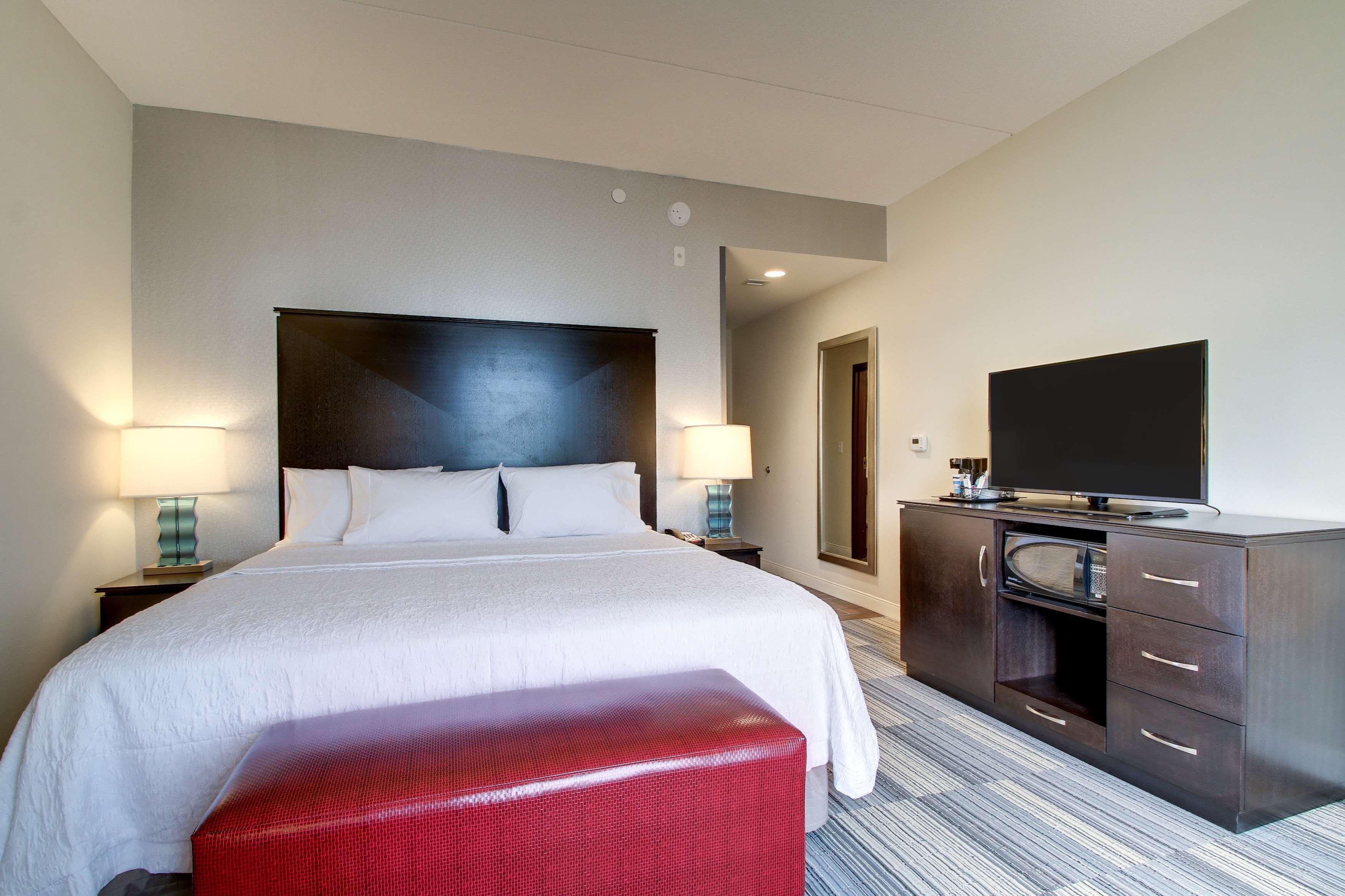 Hampton Inn & Suites Greenville Airport Екстер'єр фото
