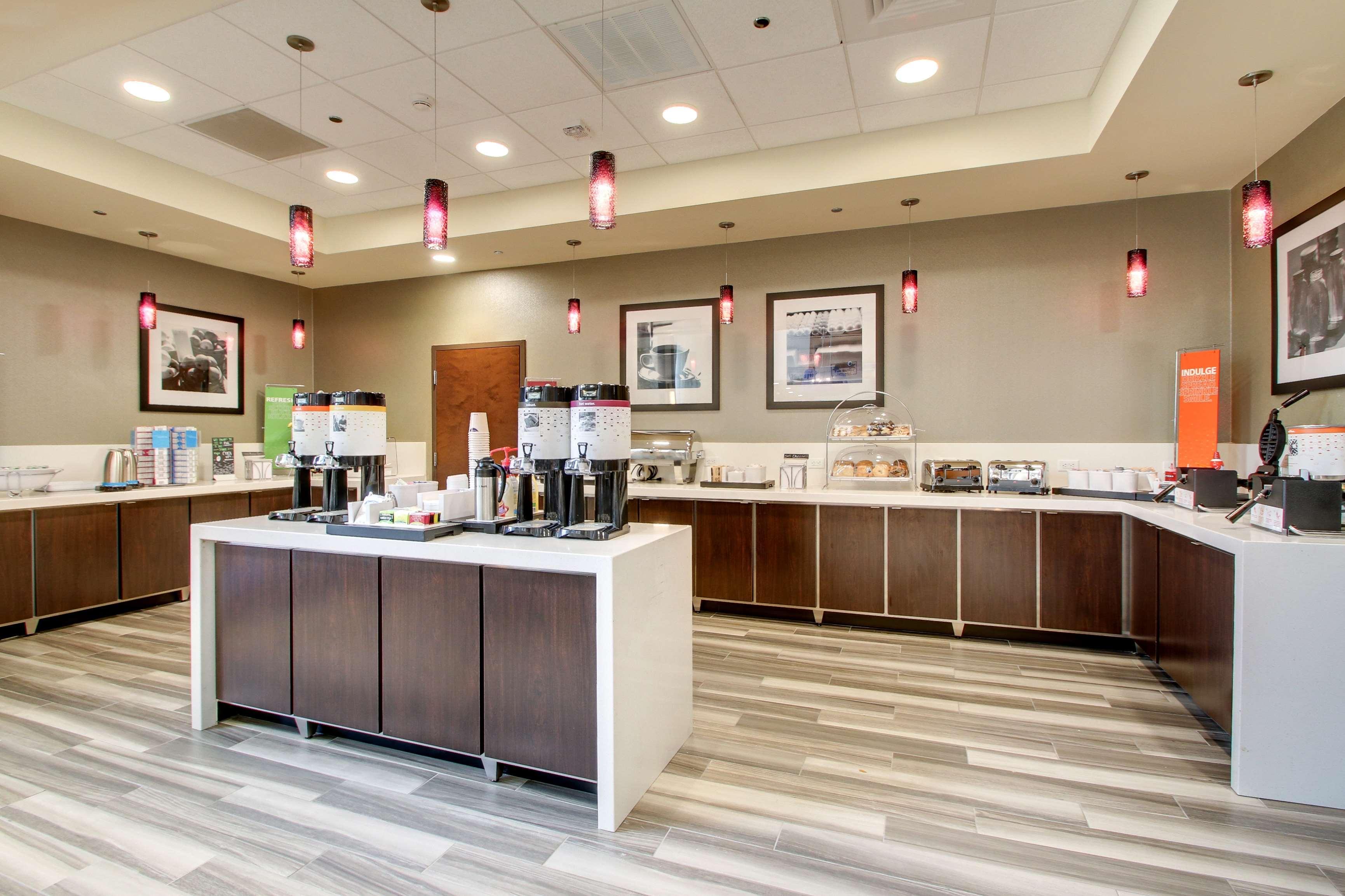 Hampton Inn & Suites Greenville Airport Екстер'єр фото