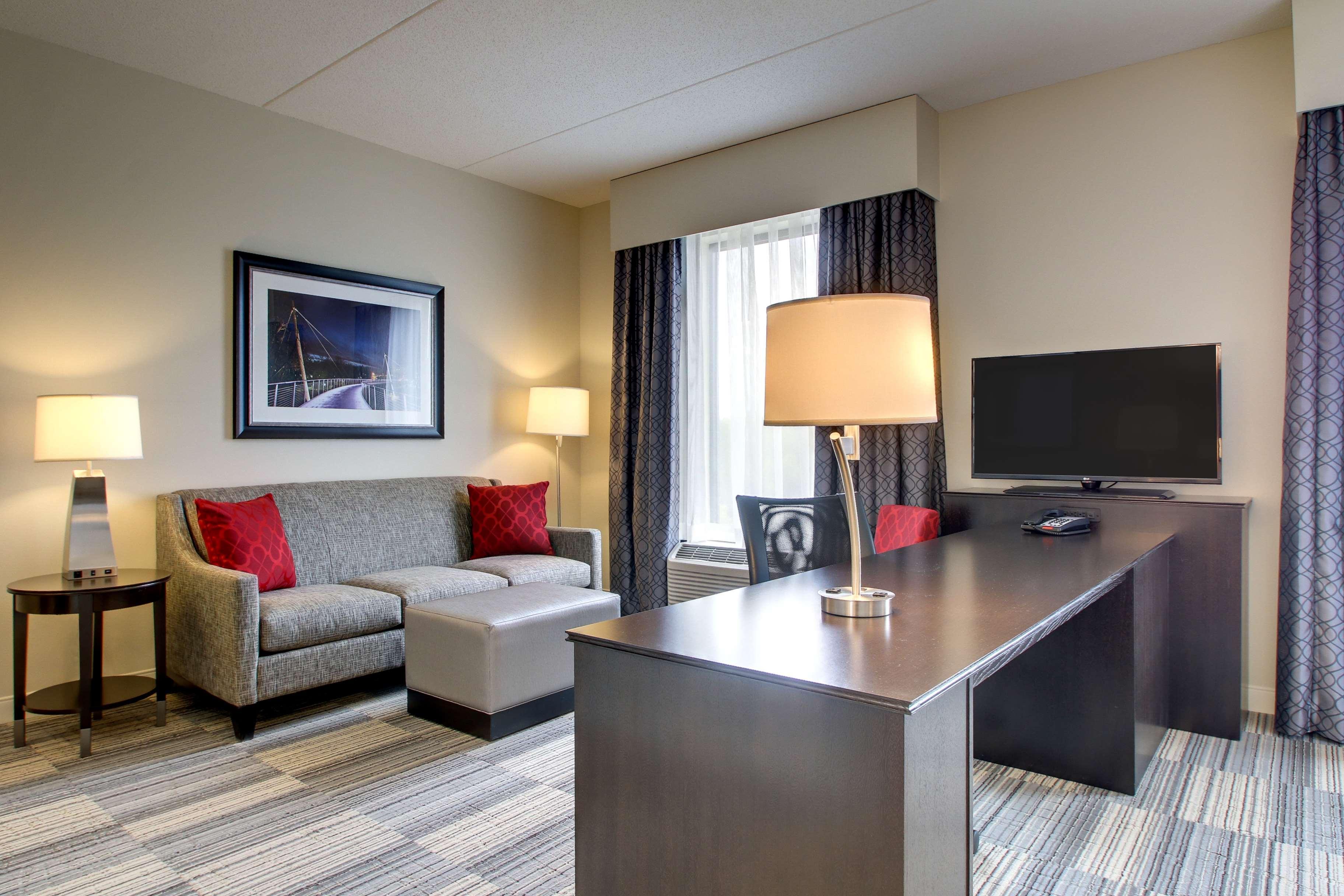 Hampton Inn & Suites Greenville Airport Екстер'єр фото