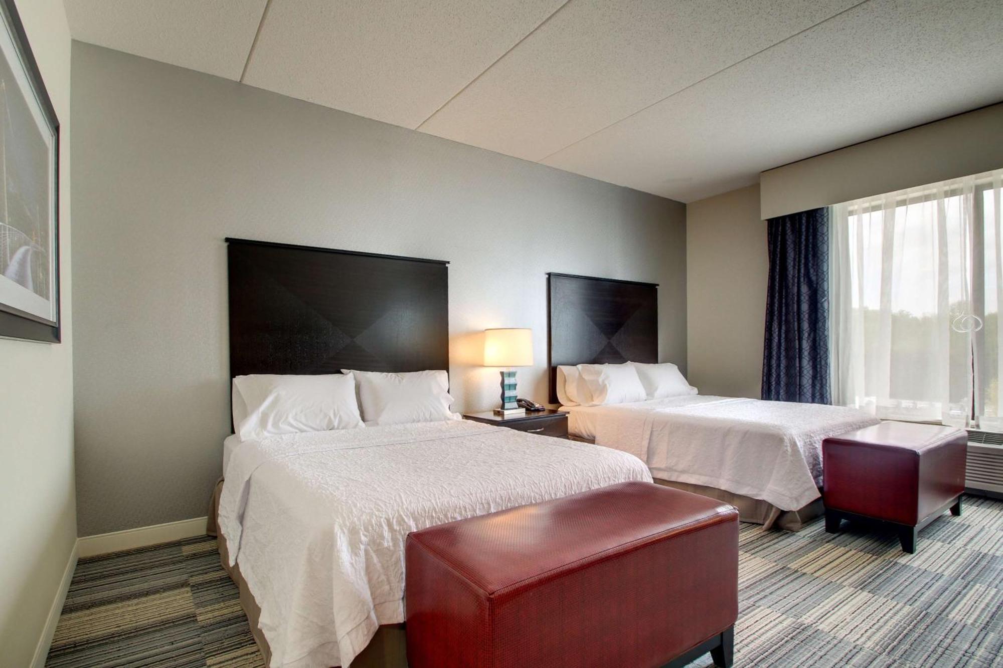 Hampton Inn & Suites Greenville Airport Екстер'єр фото