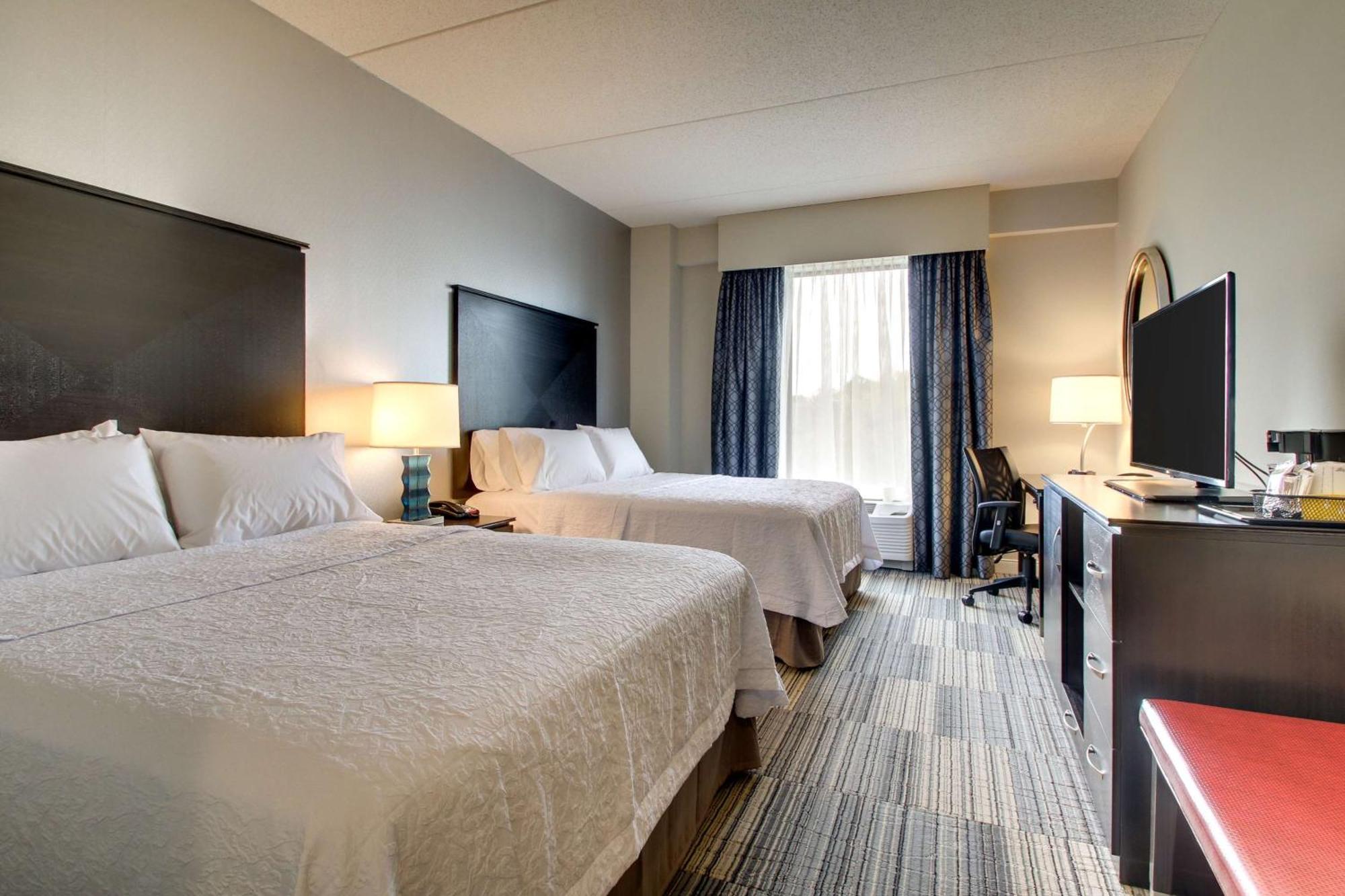 Hampton Inn & Suites Greenville Airport Екстер'єр фото
