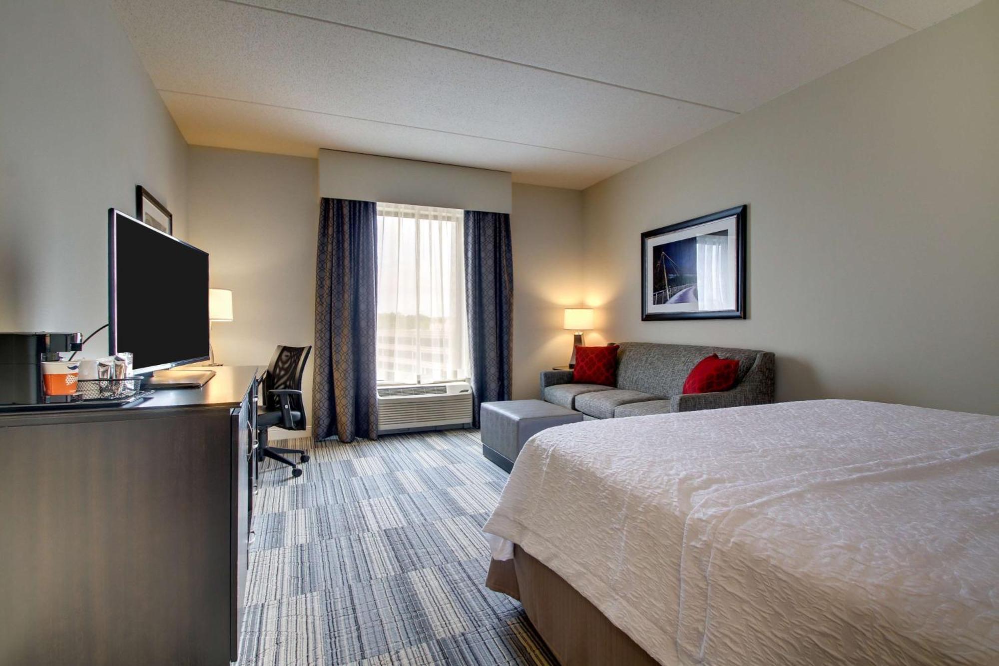 Hampton Inn & Suites Greenville Airport Екстер'єр фото