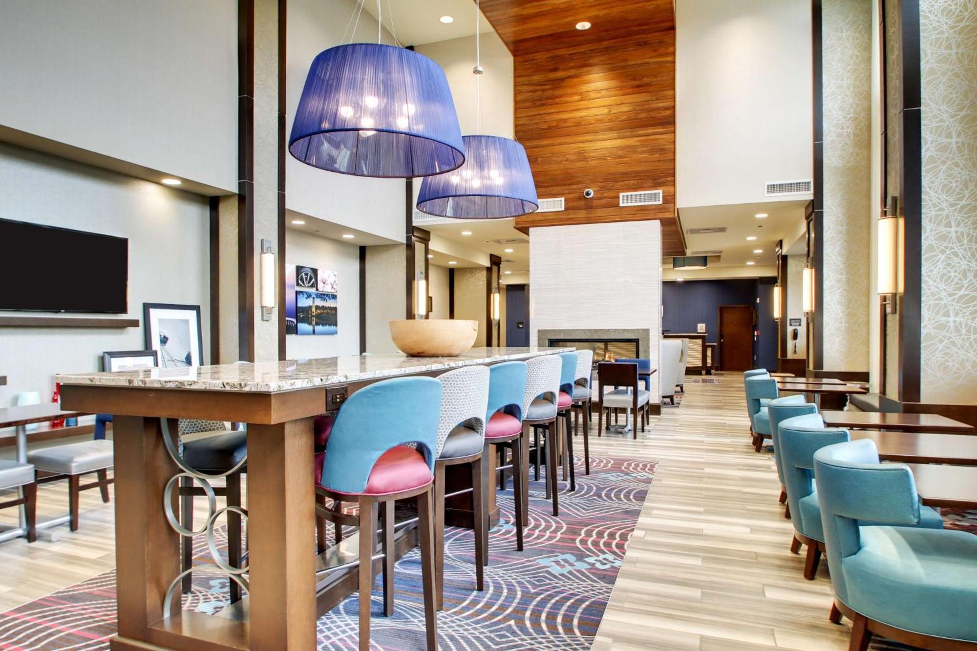 Hampton Inn & Suites Greenville Airport Екстер'єр фото
