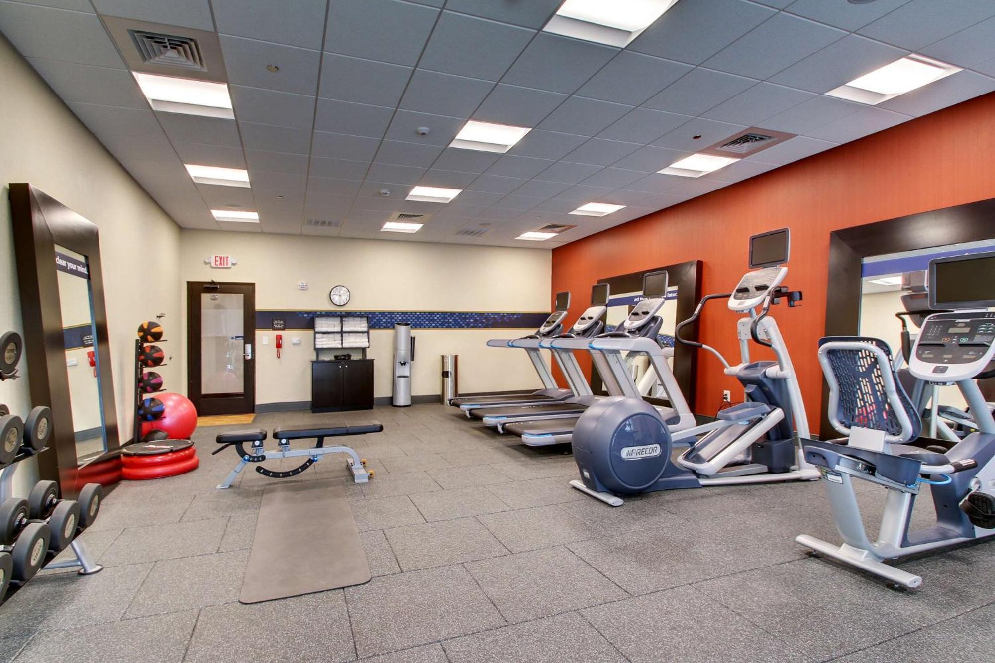 Hampton Inn & Suites Greenville Airport Екстер'єр фото